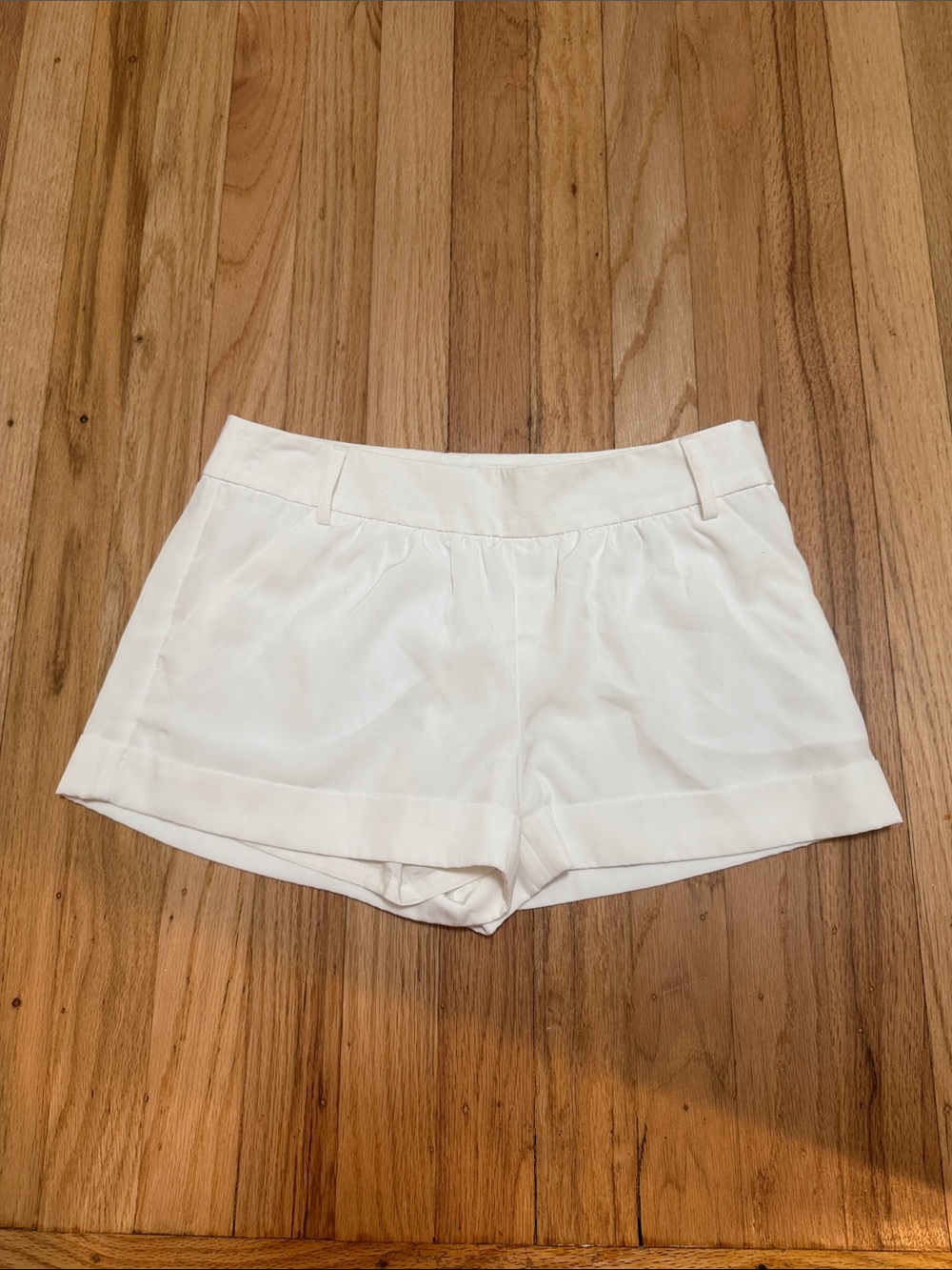 Express White Cuffed Women's Shorts 0